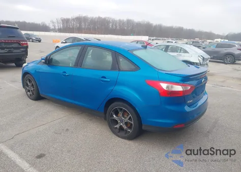 2013 Ford Focus Se z USA, uszkodzony, nr VIN 1FADP3F21DL242572